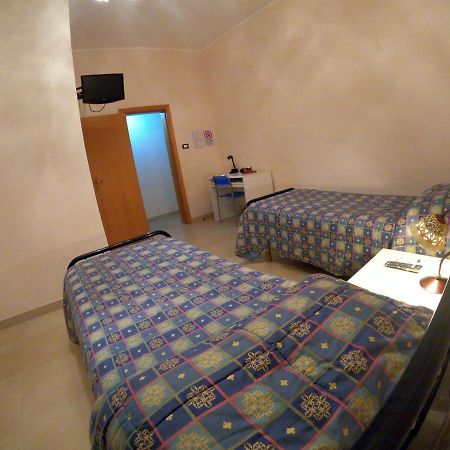 Mamma Loretta' House Hotel Biancavilla Bagian luar foto