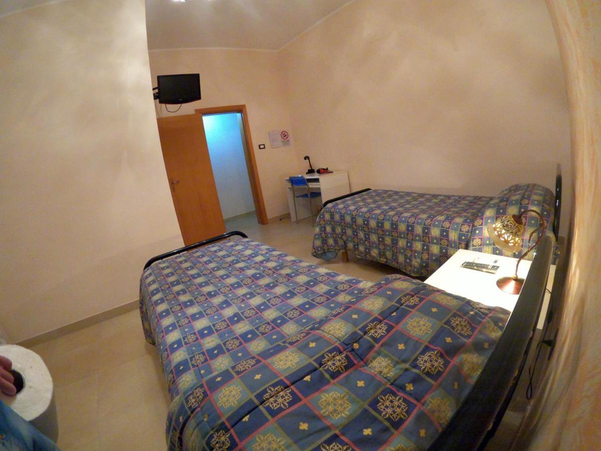 Mamma Loretta' House Hotel Biancavilla Bagian luar foto