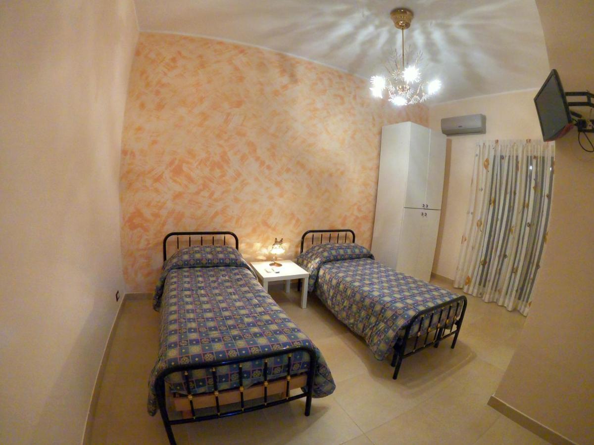 Mamma Loretta' House Hotel Biancavilla Bagian luar foto